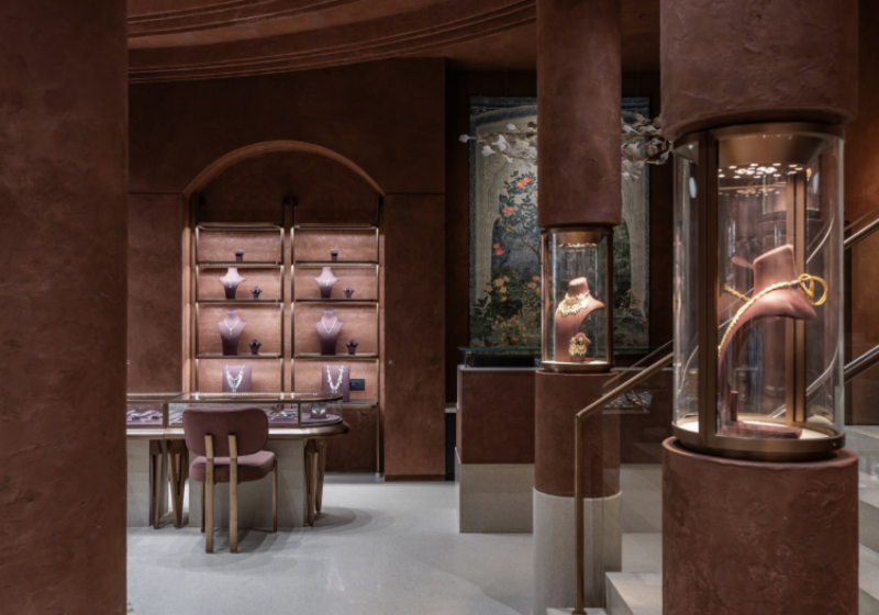 Timeless Opulence: The Design of a High-End Jewellery Boutique