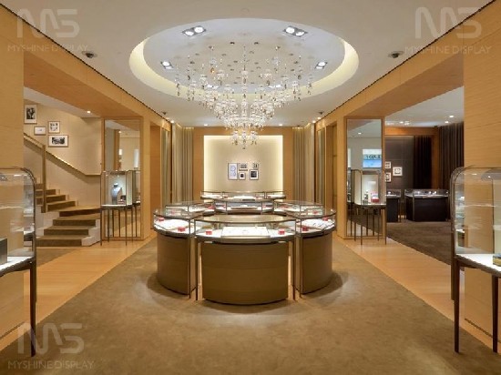 Elegant Luxury Jewelry Store Design