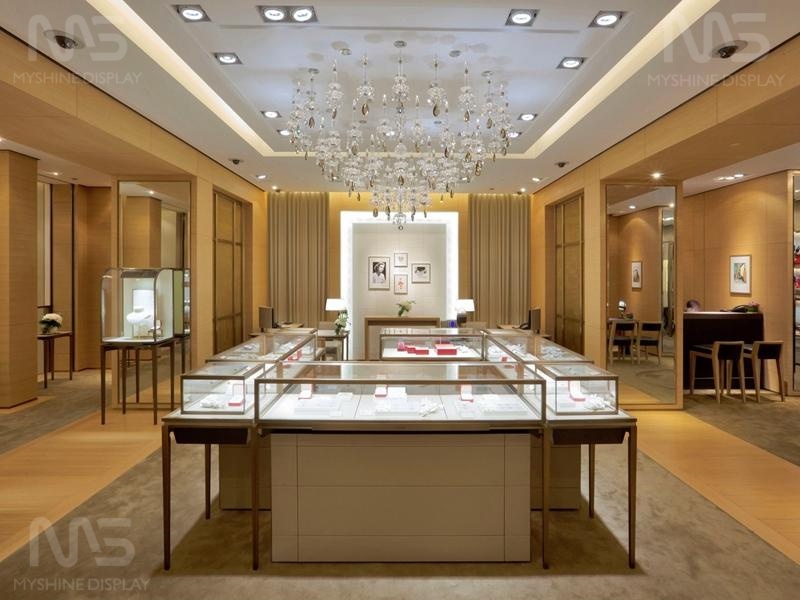 Elegant Luxury Jewelry Store Design