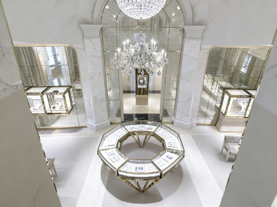 Marble & Gold Palace-Style Luxury Jewelry Store Interior Design