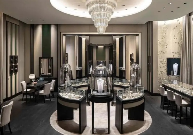 Vera Ganz & Aris: Luxury Modern Jewelry Store with Oriental Charm