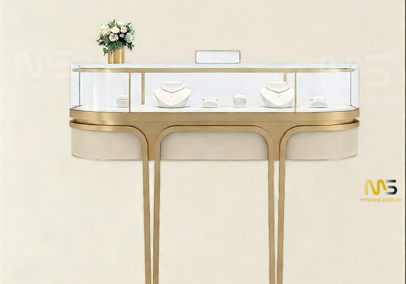 Quiet Luxury is the 2026 trend.