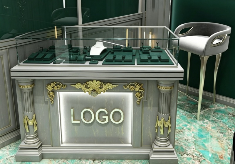 Regal Jewelry Display Showcase Design
