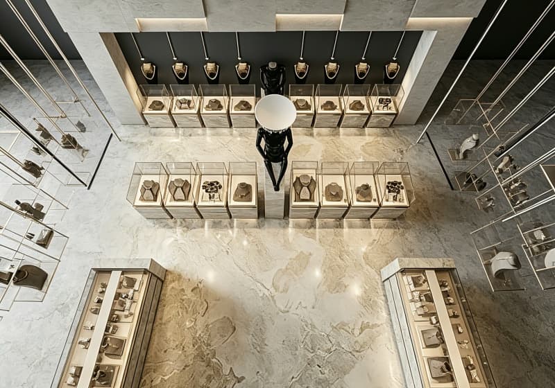 Elegant Structure & Refined Artistry Jewelry Store Design
