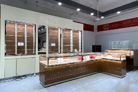 Cream Color Jewwlry Display Cabinet And Showcase