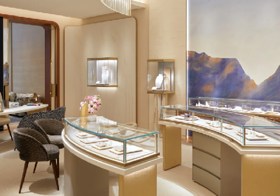 High-End Boutique Showcases Factory Direct