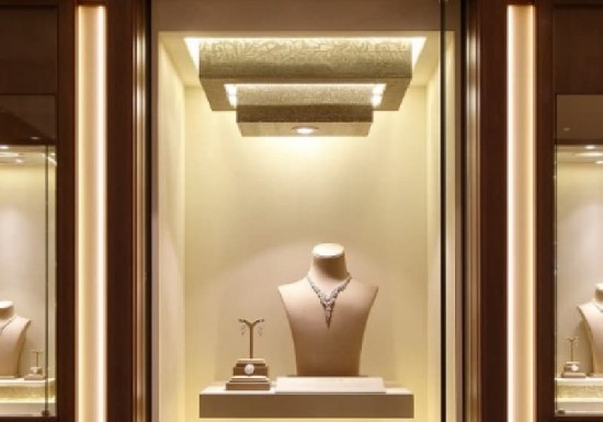 Luxury Wood Wall Mounted Jewelry Display Cabinet